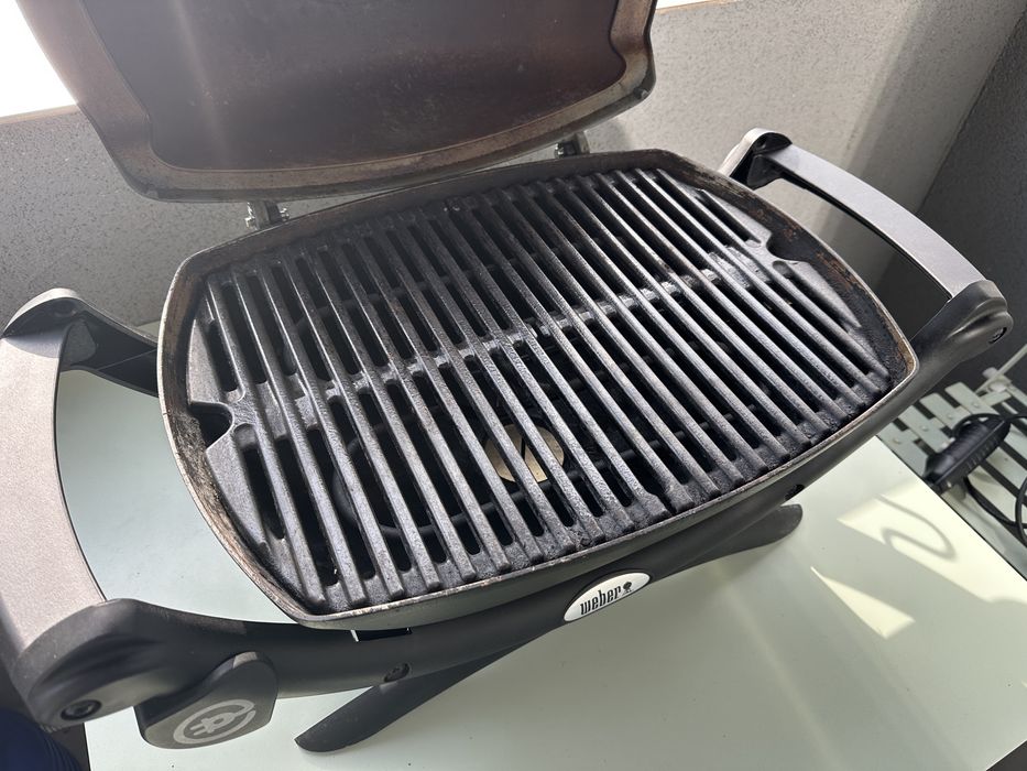 Gratar electric Weber