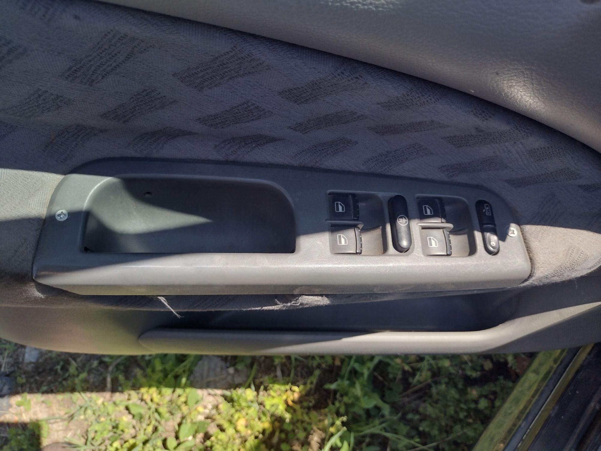 Продавам SKODA octavia 1.9 110 коня на части
