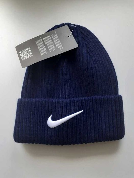 Caciula bleumarin Nike, 30% lana si 70% acrilic