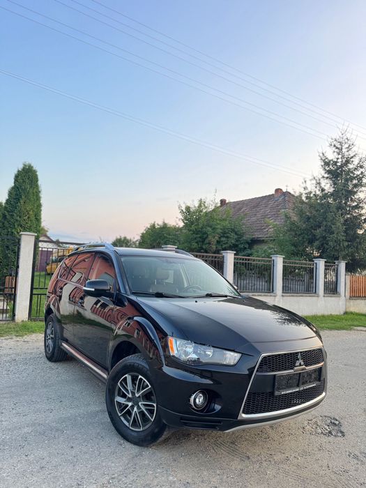 Vând Mitubishi Outlander 2.2 euro 5