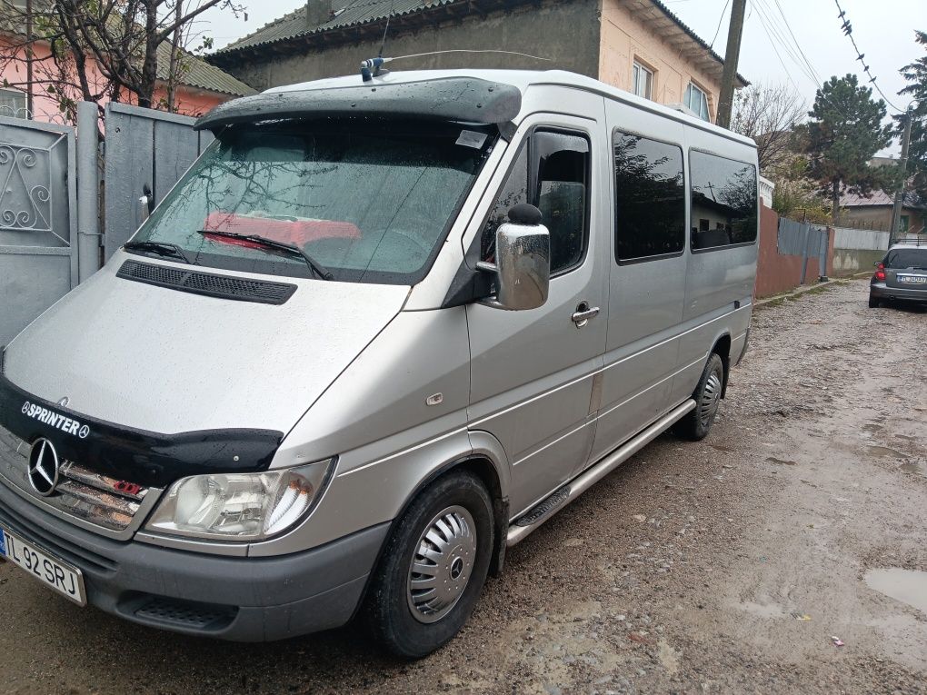 Mercedes-benz 2006 vând urgent