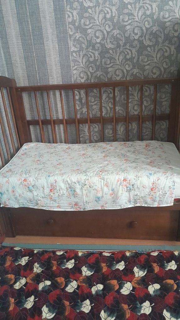 Продам манеж для малыша с рождения до 5 лет