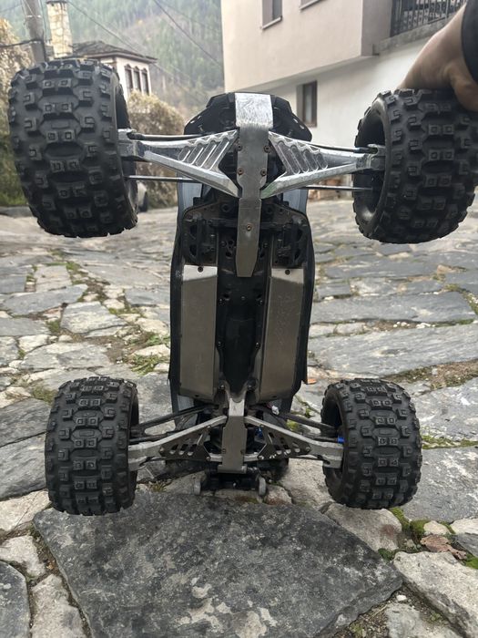 Traxxas e-revo 1.0