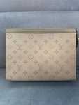 Louis Vuitton Pochette Voyage originala barbati