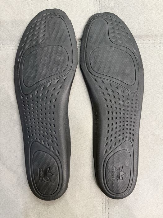 Adidas Yeezy 350 V2 “Core Black”