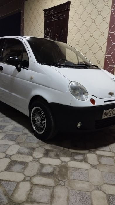 Матиз сотилади метанда