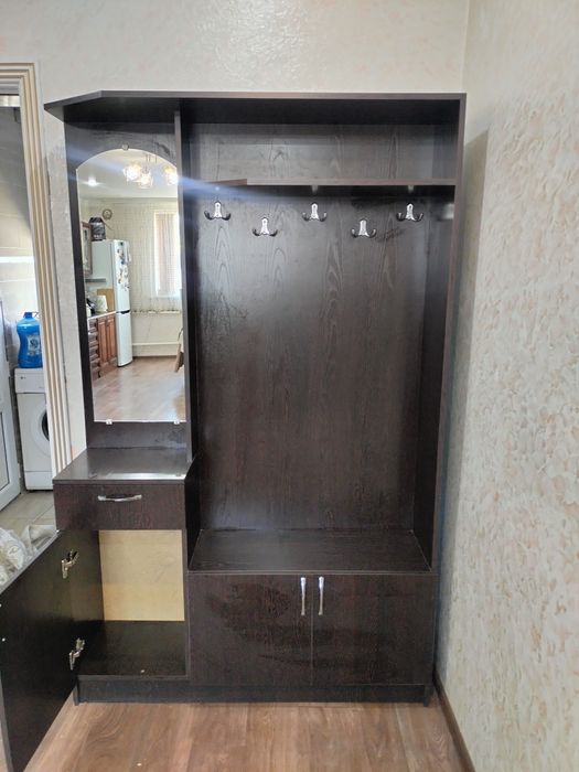 Продам срочно прихожую