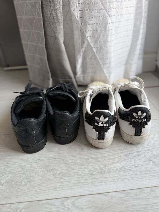 • Adidas  • SUPERSTAR •