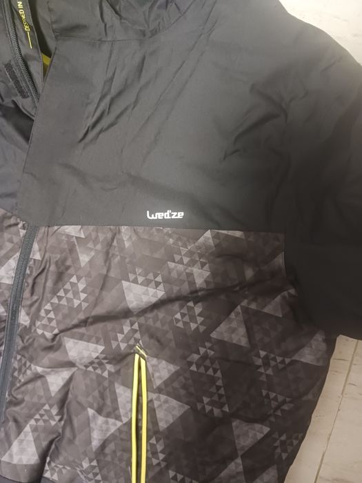 Vând costum schi dechatlon 3xl în stare noua