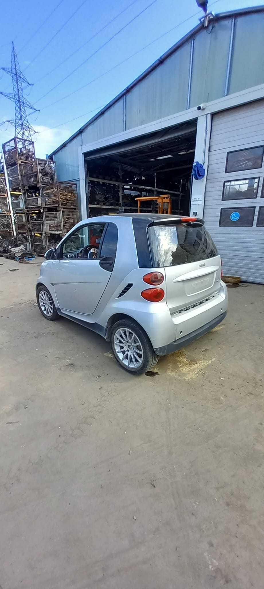 Smart FoRTWO COPUE  AN 2008  Dezmembrez/Dezmembram