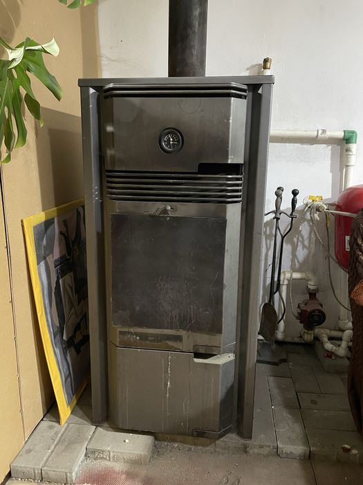 Centrala termica pe lemne