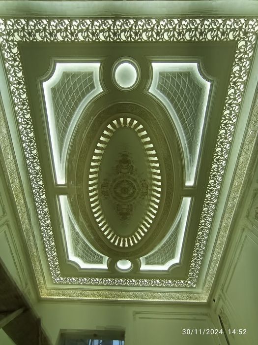 Tiyaga Tyga lepka quyib yopishtiramiz gipis