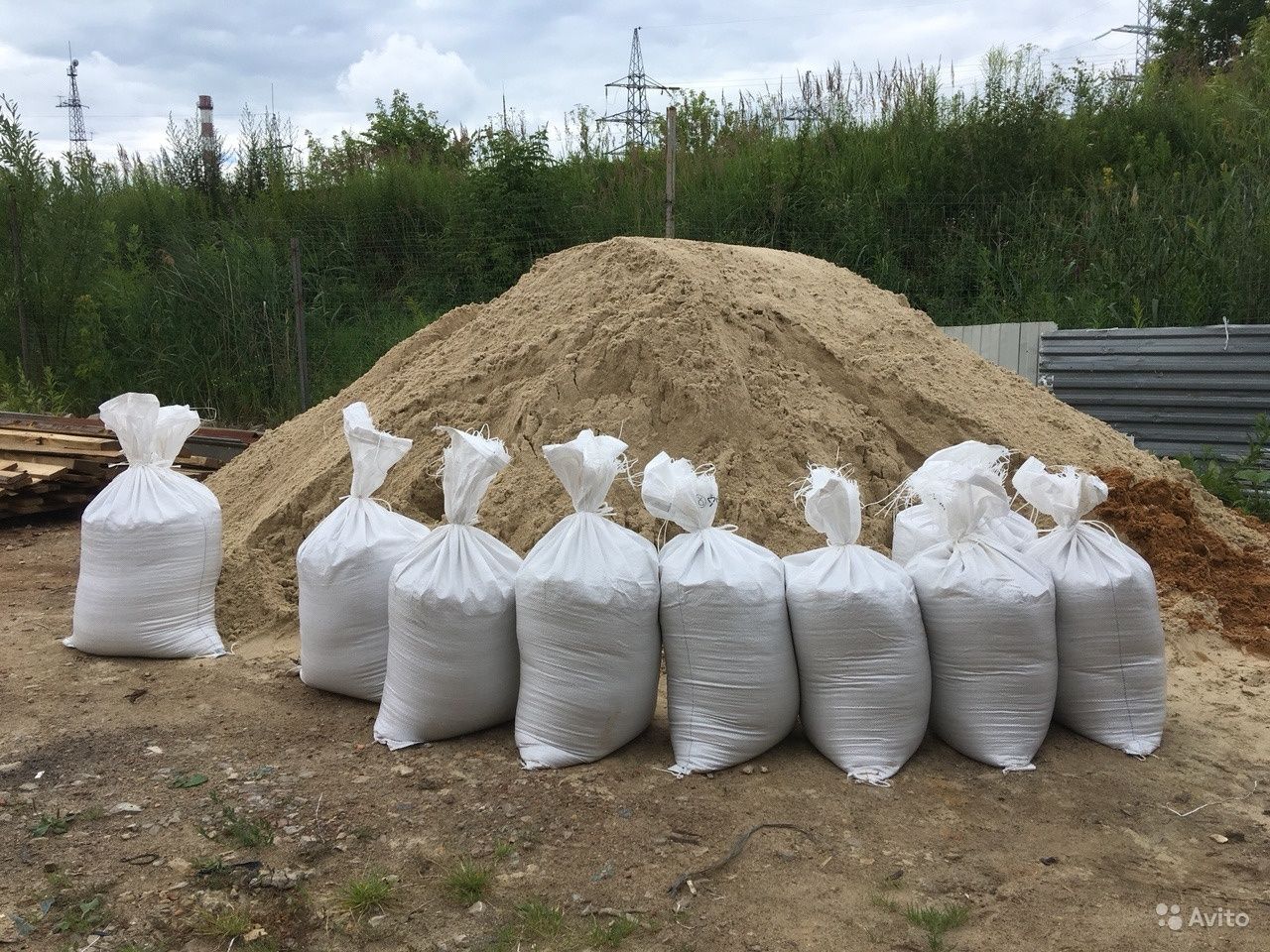 В мешках Баласт Песок Уголь