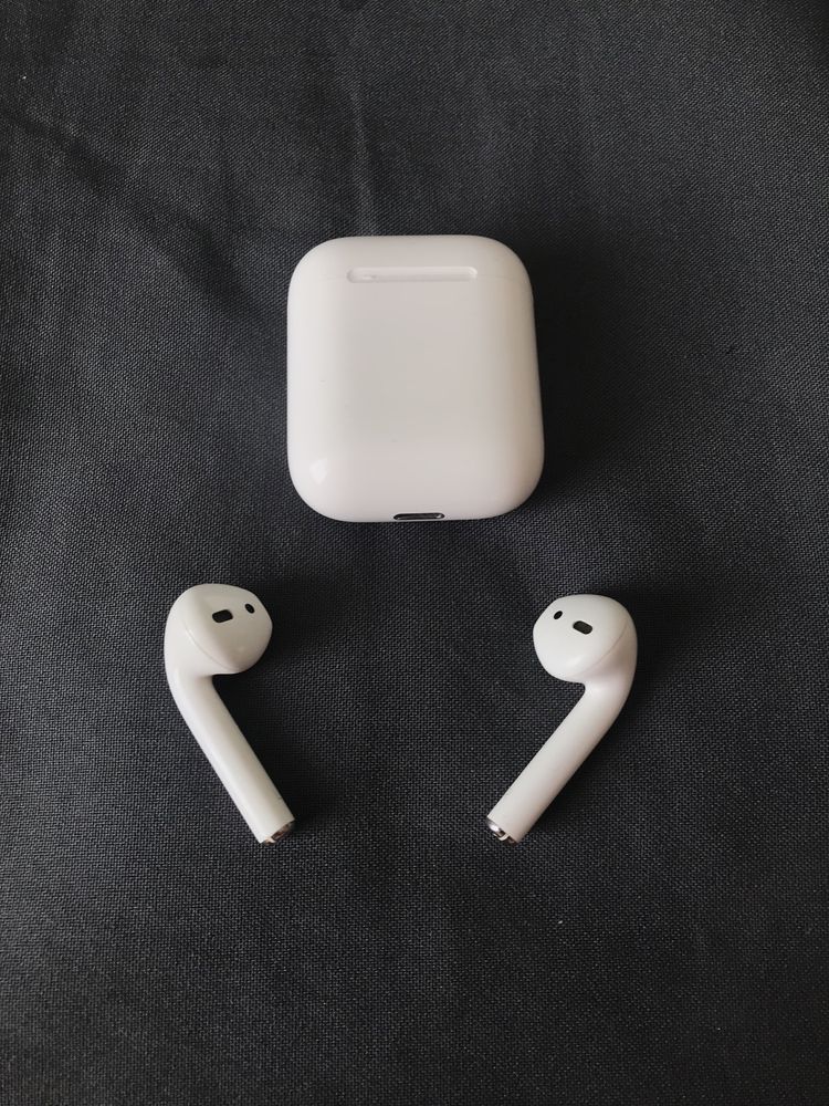 Airpods 1 б/у ПРОДАМ СРОЧНО!!!