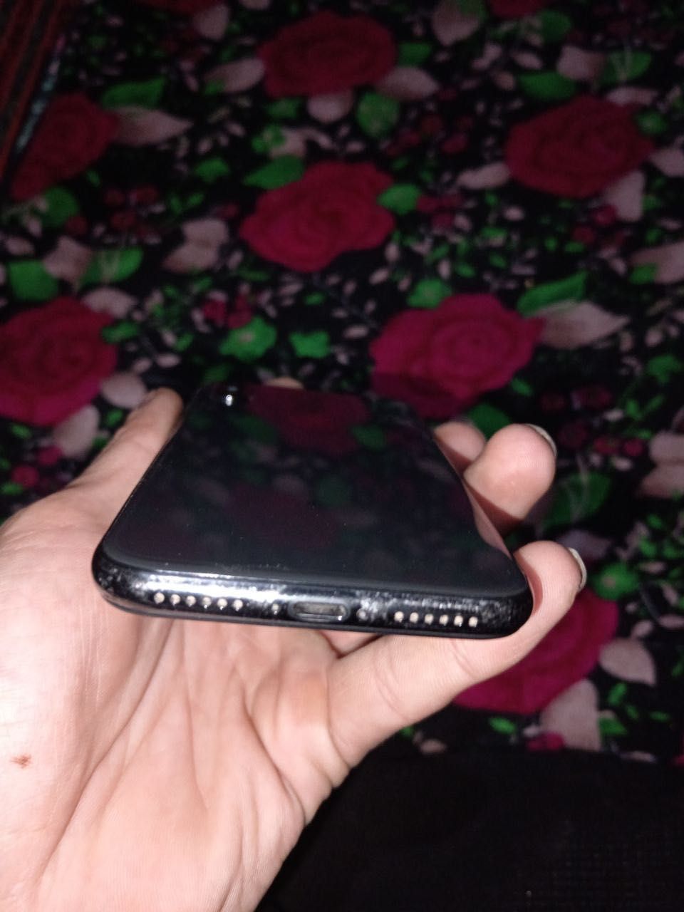 iPhone XS xotira 64 yomkisti 73