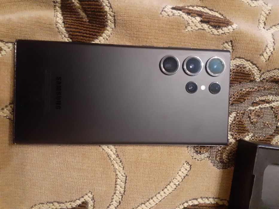 Продам Самсунг S 23 ultra