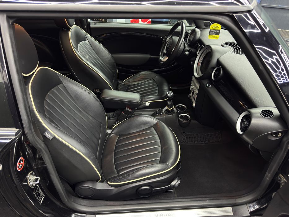 Curatare piele / Vopsire piele