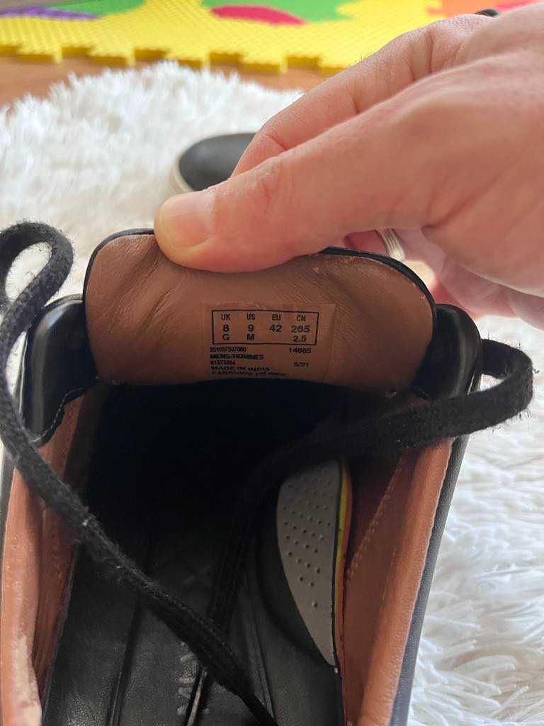 Черни кецове Clarks, модел CourtLite