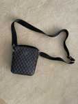 Borseta Guess (Geantă crossover Torino-Jet Set Eco Mini-Bags Negru )