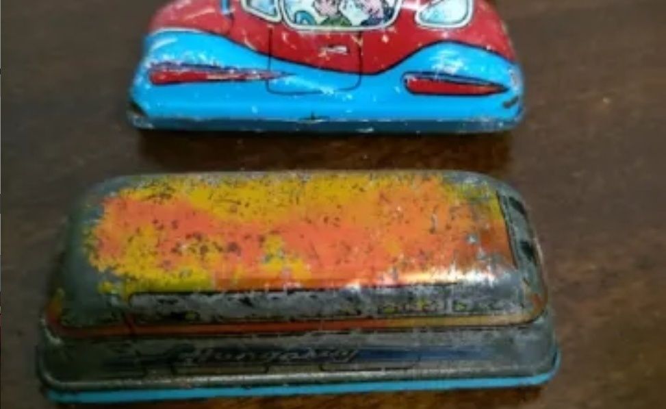 Стари детски играчки.