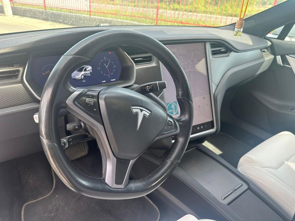 Tesla Model S 100D