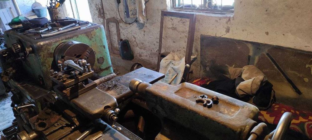 Продается Токарный станок 35 млн. Цена договорная