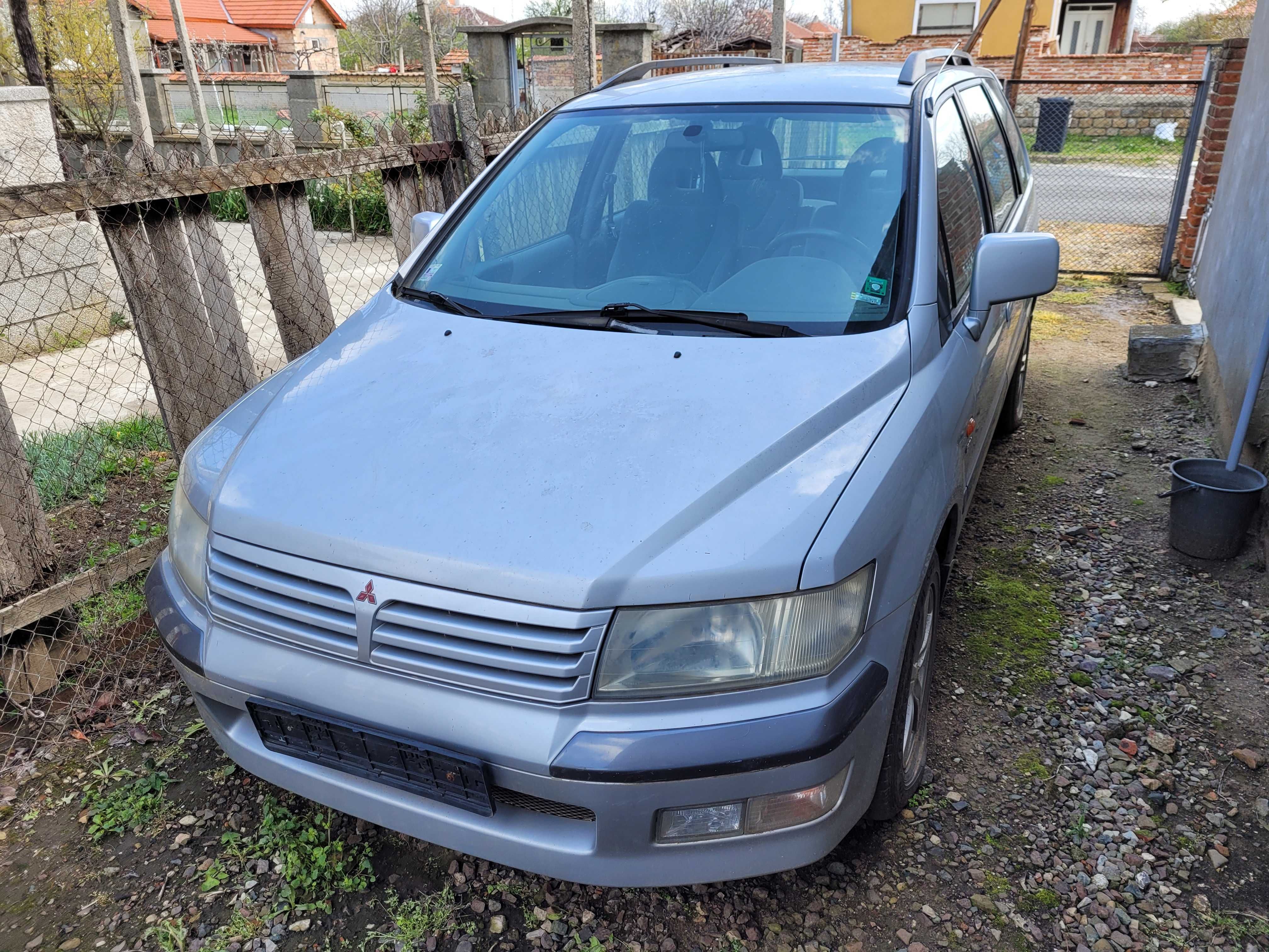 Mitsubishi Space Wagon на части