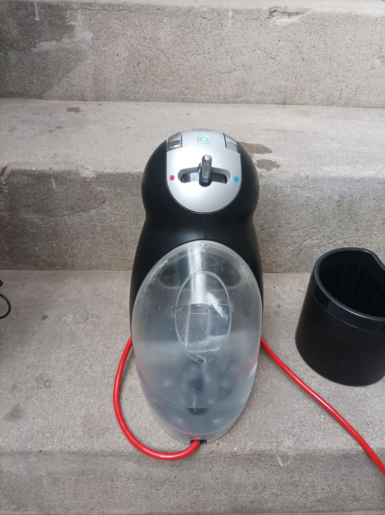 Кафемашина Nescafe Dolce Gusto Genio 2