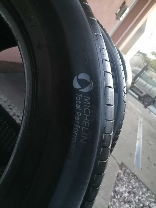 Anvelope Michelin Primacy 4 215 65 R17