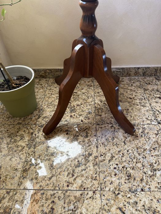 Cuier din lemn masiv