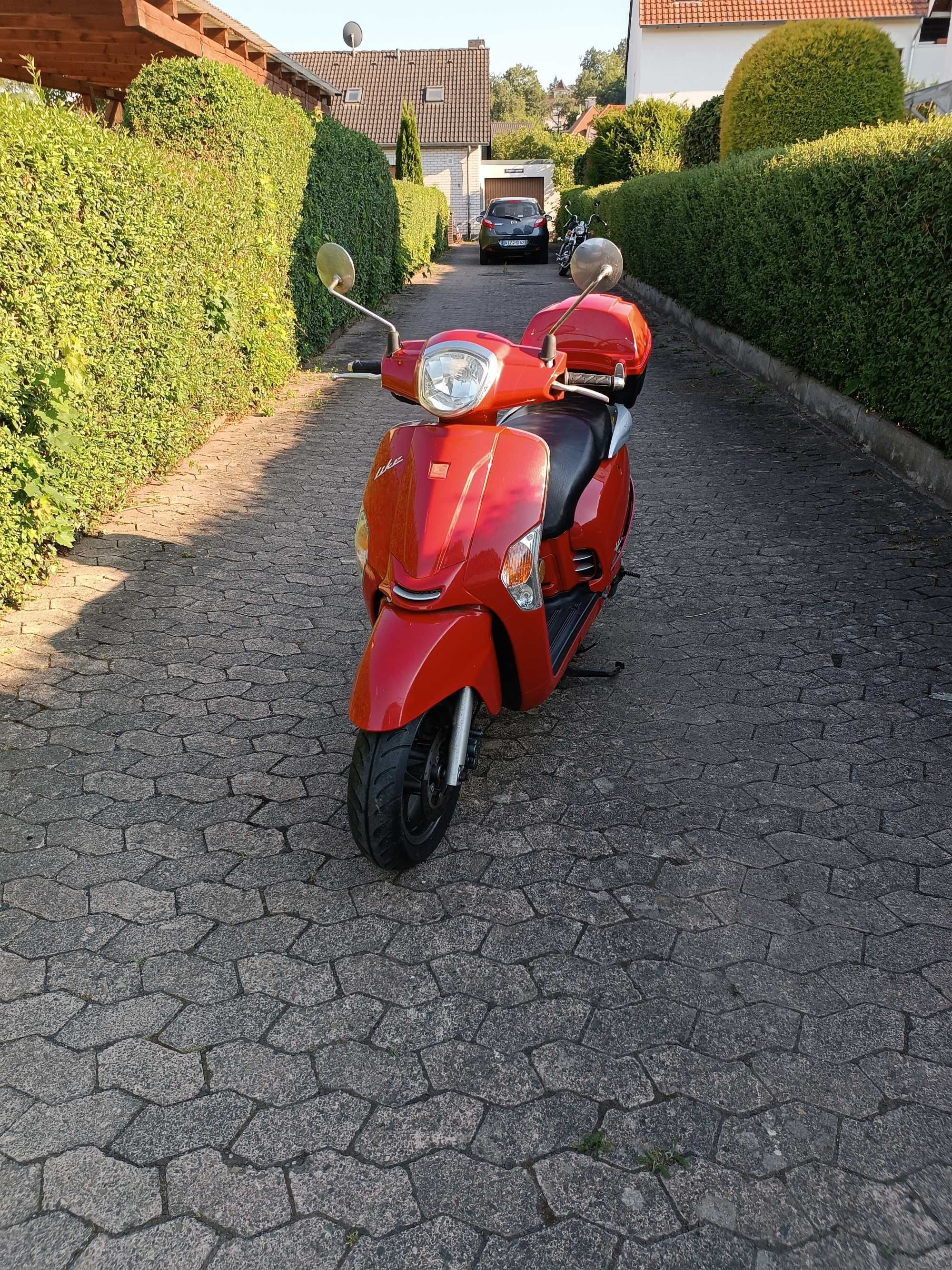Скутер Kymco like 125