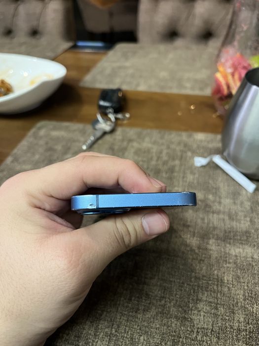 IPhone 13 с коробкой