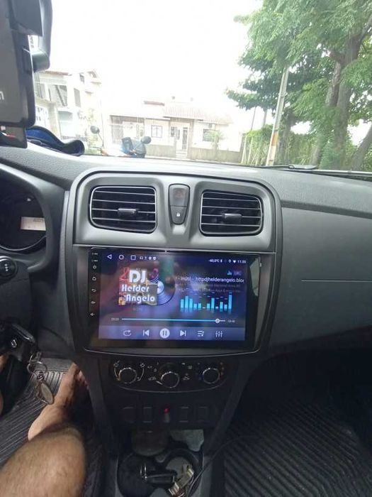 OFERTA BF - Navigatie Android Dacia Logan Sandero 2  -CarPlay QLed DSP