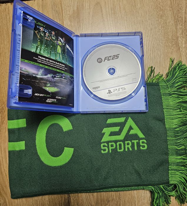 FC 25 за PS5 плюс шал