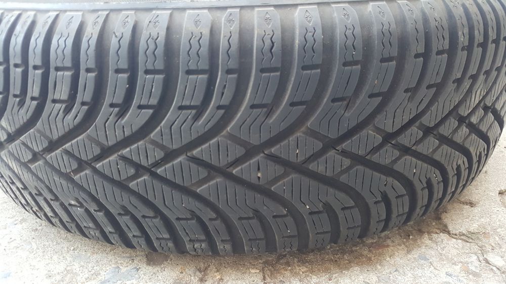 Зимни гуми с джанти Uniroyal и Kleber