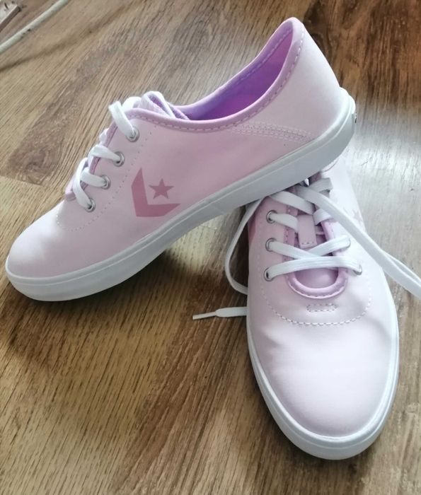 Нови детски кецове за момиче Converse