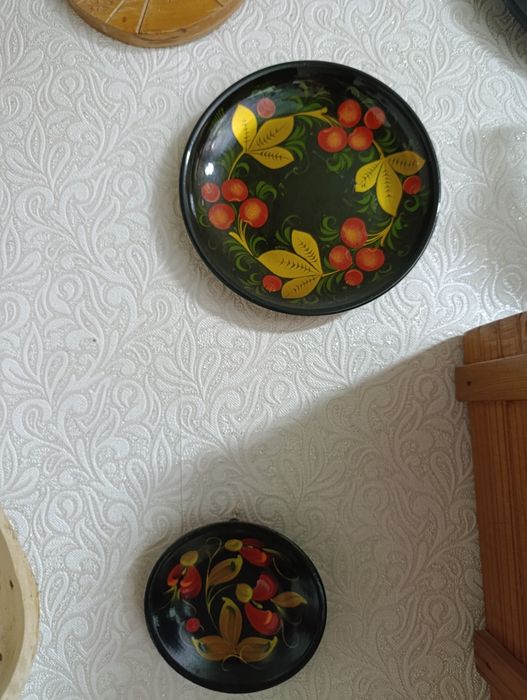 Тарелки деревянные настенные росписные