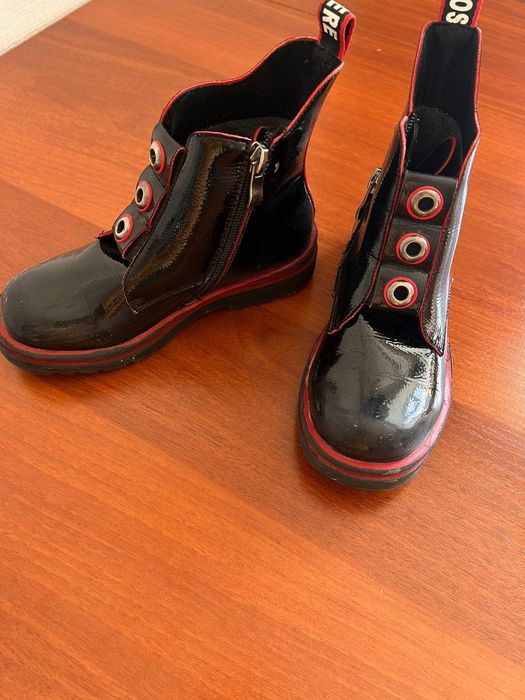 Продам сапожки детские. Кожа. 30р