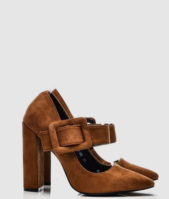 Pantofi cu toc, marime 39
