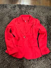 Ново червено сако