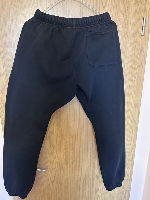 Черно Essentials Fear of God долнище