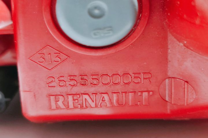 Stop Stanga  265550005R Renault Laguna a 3-a generatie