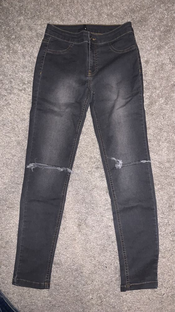Blugi negri calzedonia