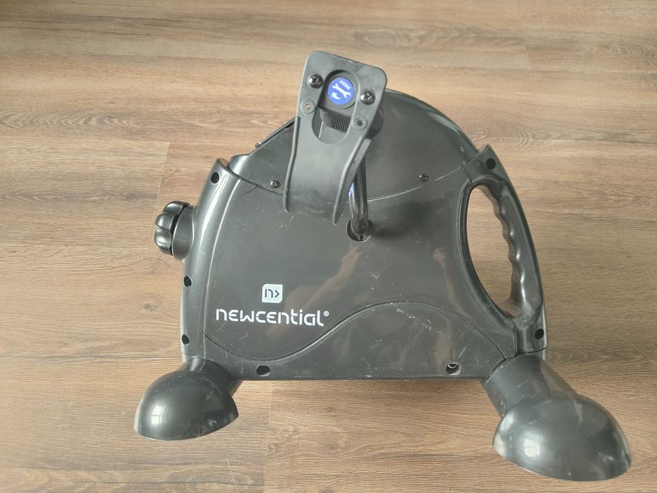 Pedalier fitness cu afișaj digital – stare excelentă