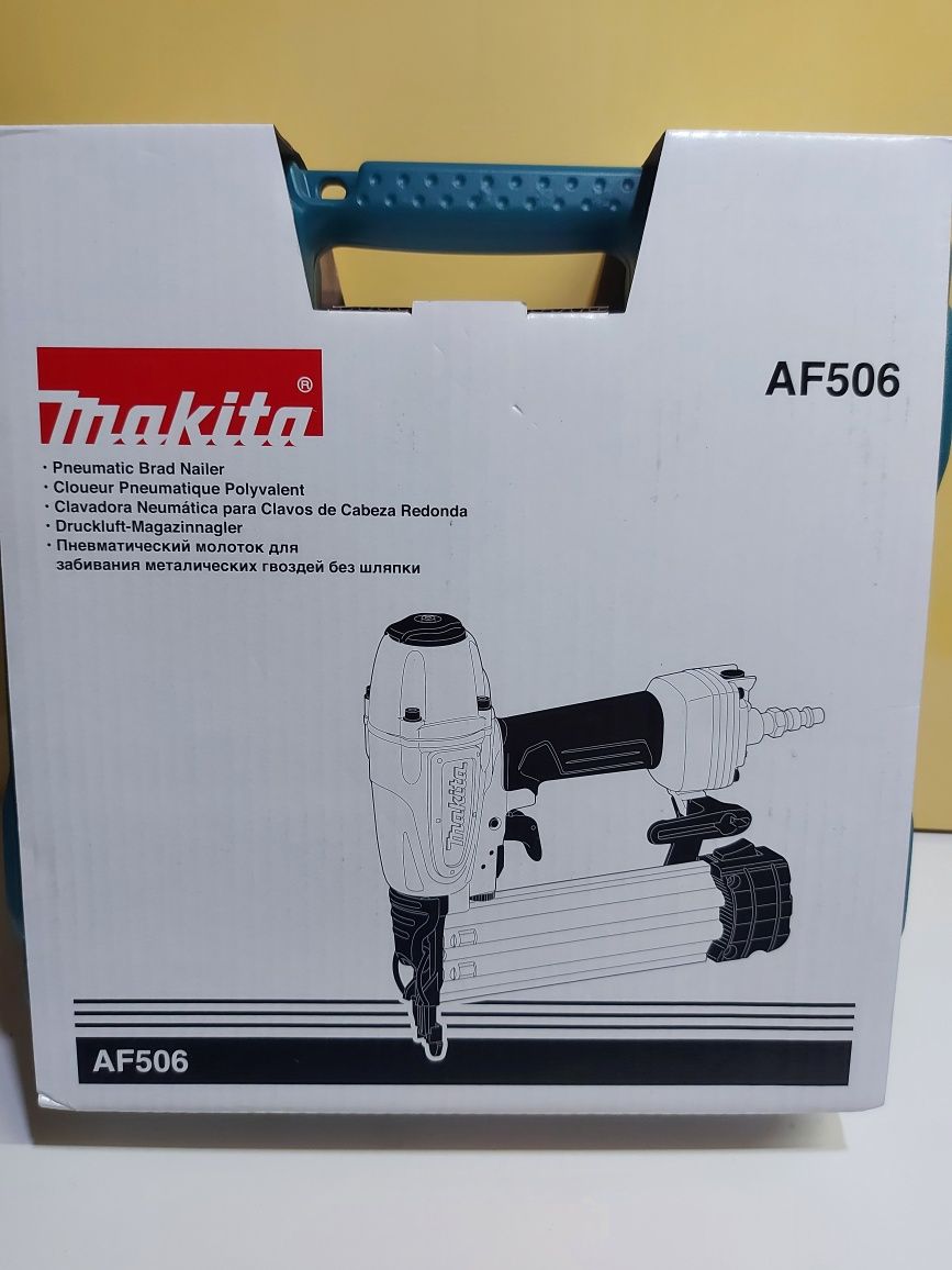 Нов пневматичен такер за пирони Makita AF506