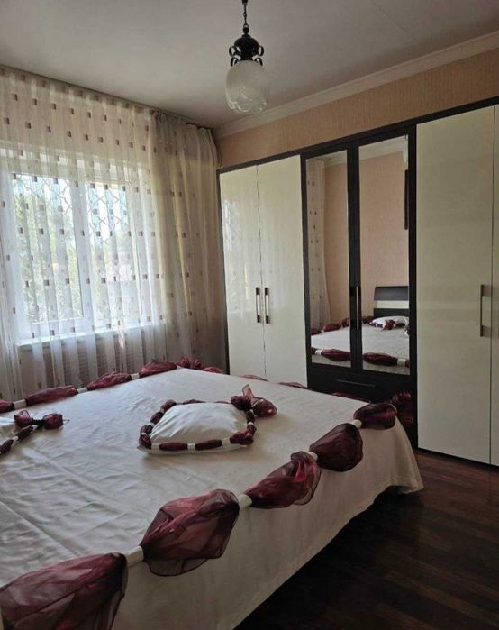 БИЙ 4/4/4,кирпич,77-серия, площадью 90м.кв