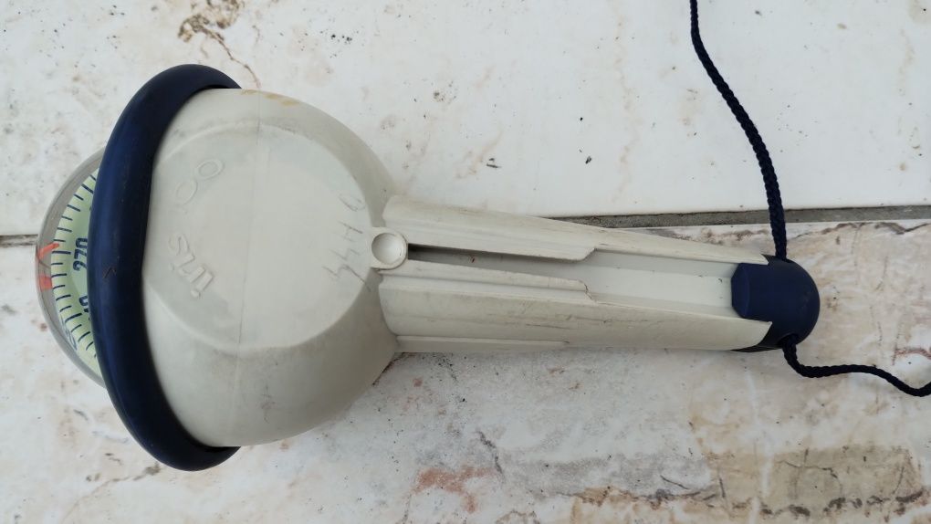 Компас Plastimo Iris 100