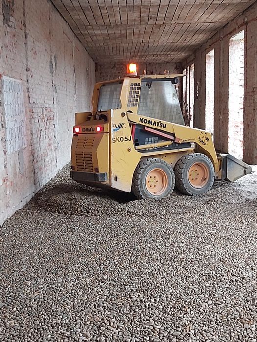 Inchiriat miniexcavator basculante bobcat  picon, dumper  fose  canali