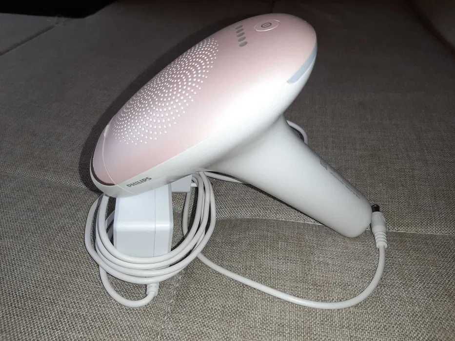 Фотоепилатор Philips Lumea Advanced