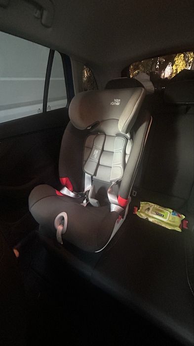 Детски стол за кола britax